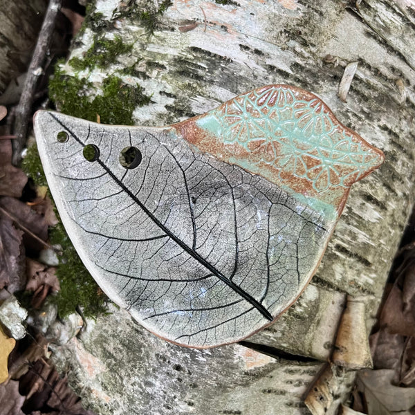 Herb Stripper Dish - Bird with leaf print, lace, wood grain