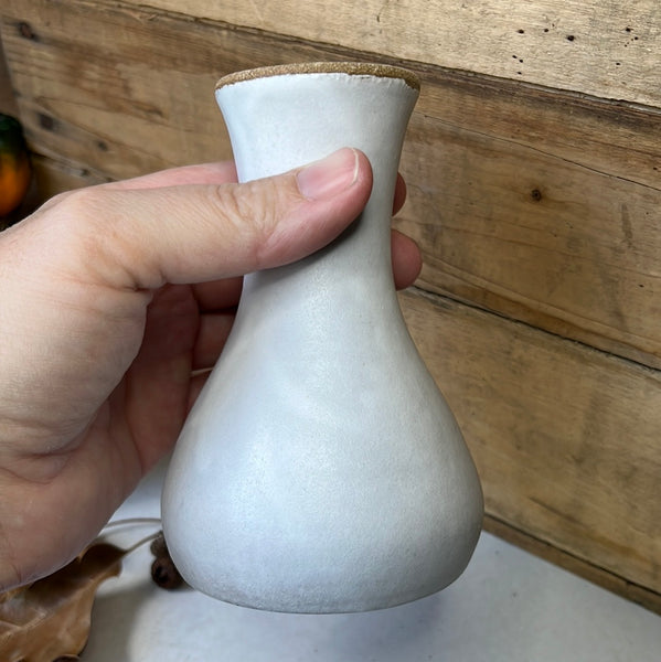 Bud Vase with Mushroom Topper (FA84)