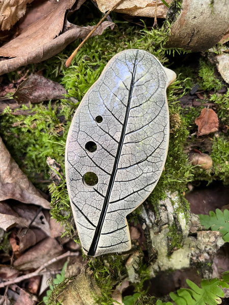 Herb Stripper - Bird with leaf print, wood grain
