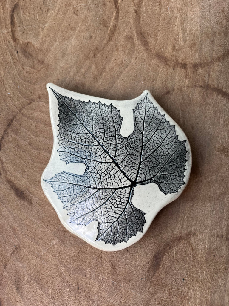 Leaf Pottery - Wild Grape Wall hanging
