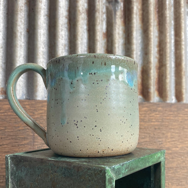 Mug with floral pattern (C34)