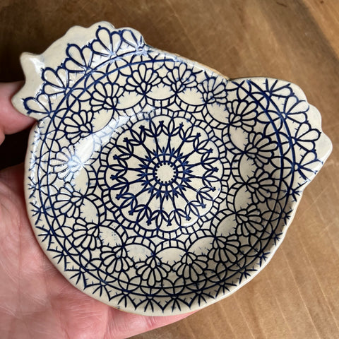 Chicken Dish or Spoon Holder (DI24)