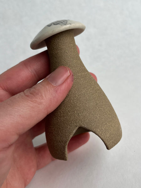 Mushroom Garden House - Geranium leaf impression (Q12)