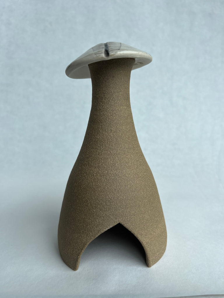 Mushroom Garden House - Common Milkweed leaf impression (Q04)