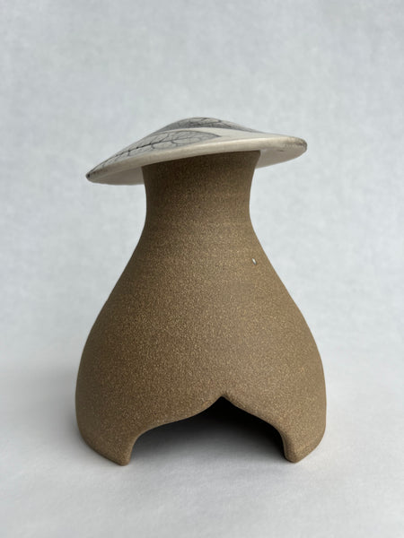 Mushroom Garden House - Common Milkweed leaf impression (Q08)