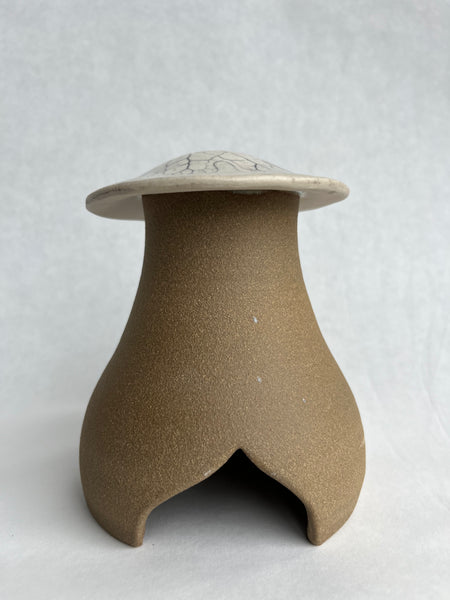 Mushroom Garden House - Bloodroot leaf impression (Q10)