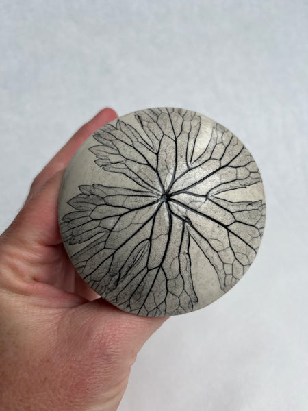Mushroom Garden House - Wild Geranium leaf impression (Q13)