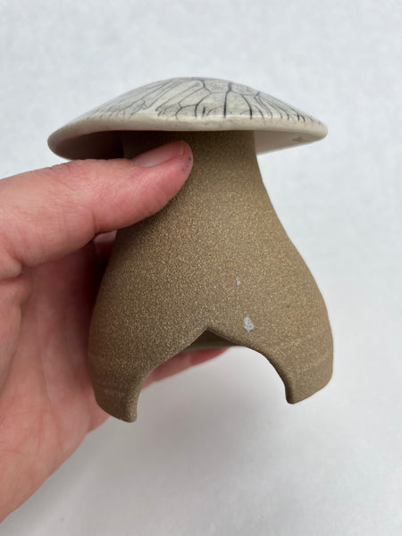 Mushroom Garden House - Wild Geranium leaf impression (Q16)